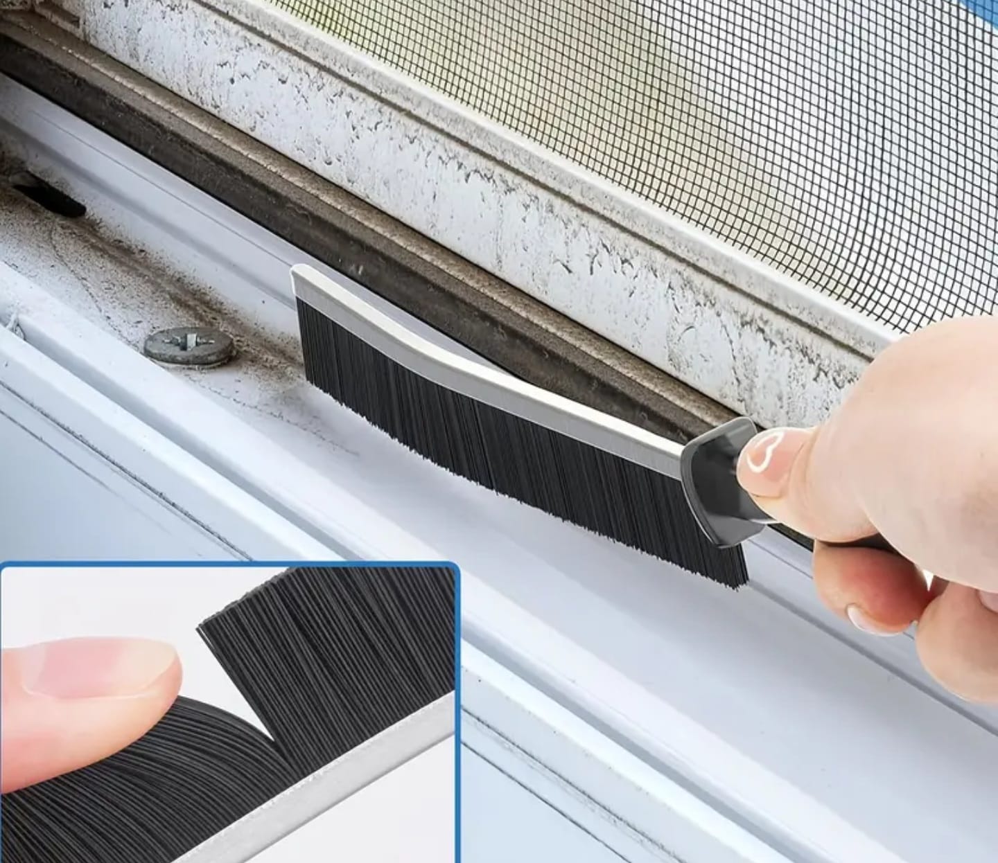 ⭐ Set curățenie: Ștergător cu pulverizator + Perie spații înguste – Doar 46 lei!