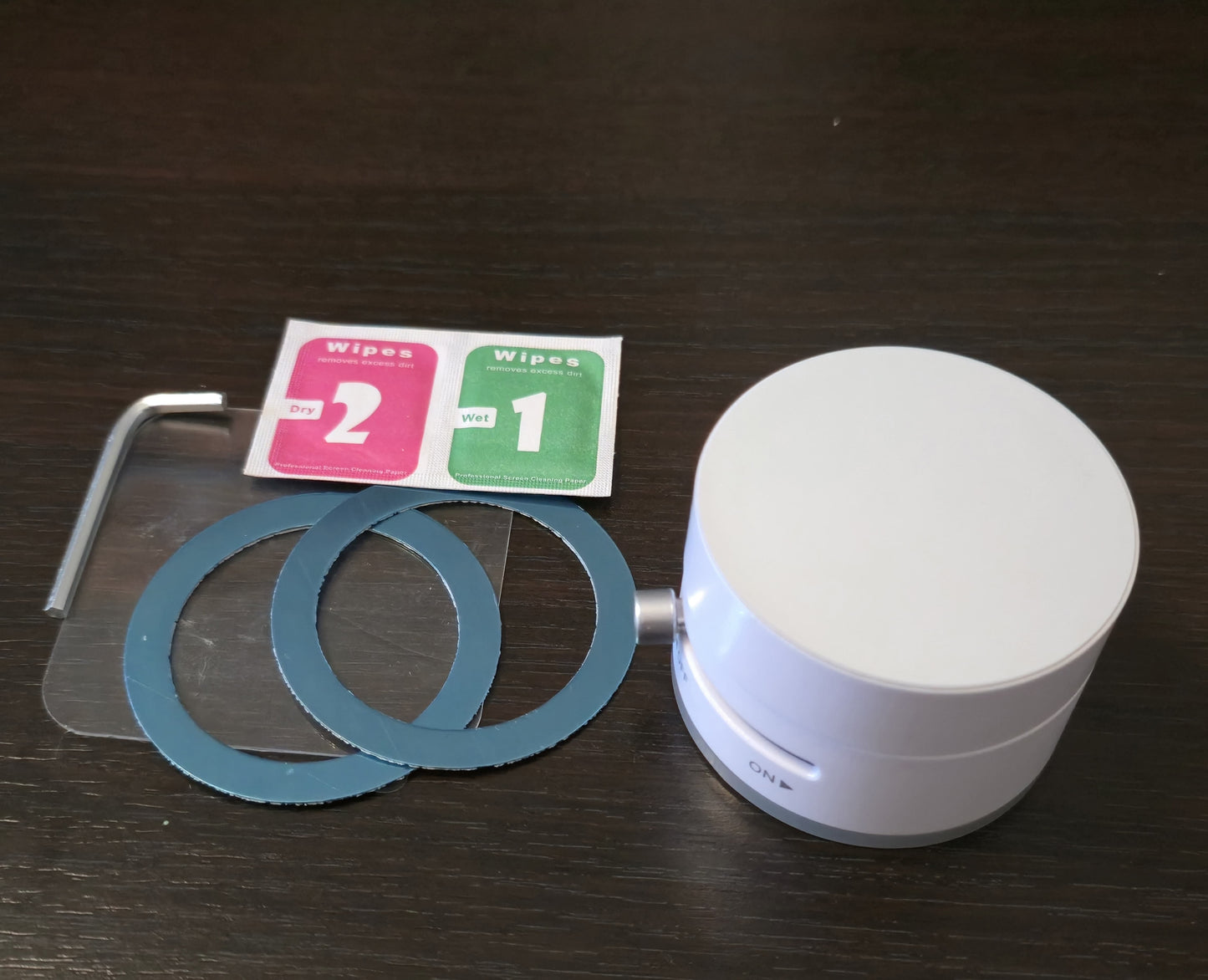 🚗Suport auto magnetic cu ventuză – Reglabil, Pliabil, Prindere Puternică pentru Telefon